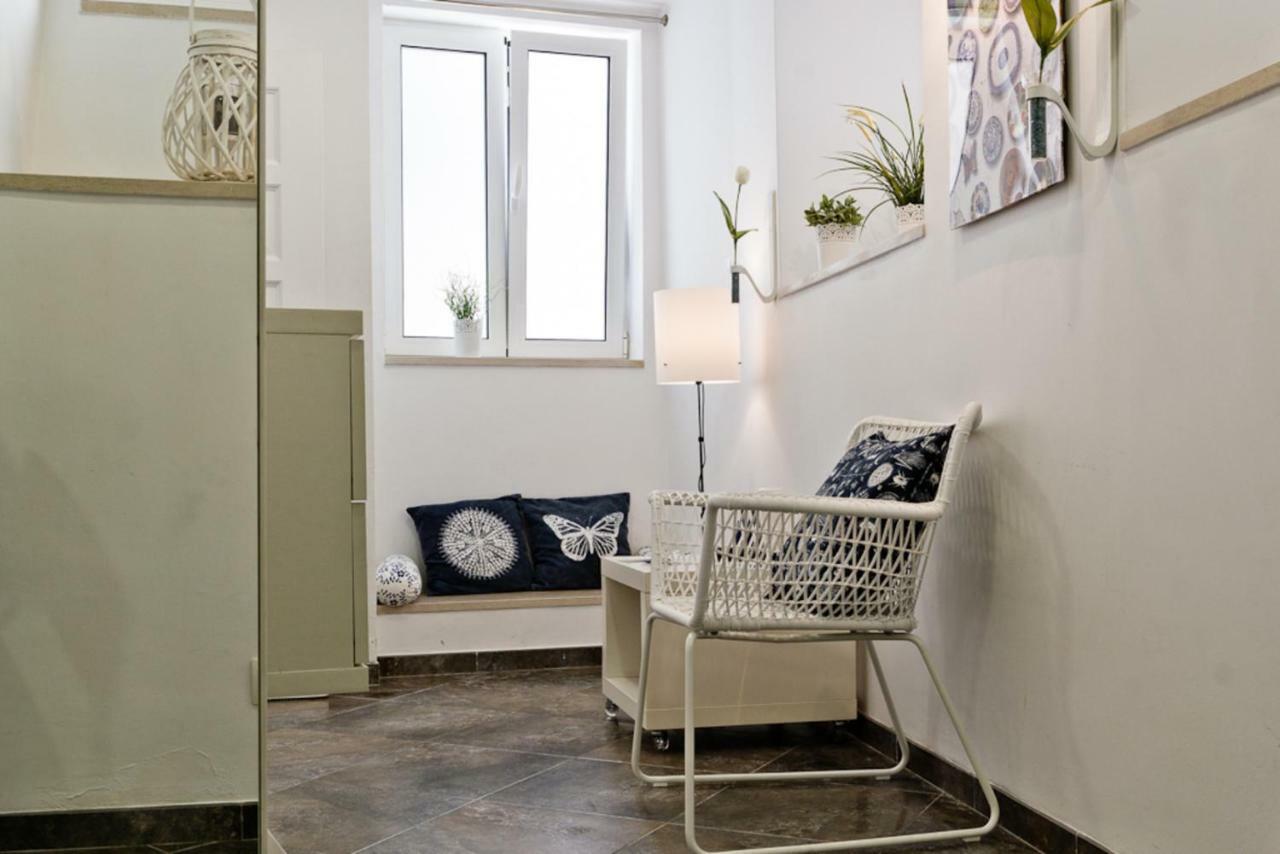 Bookme - Beco Do Belo * Lisboa